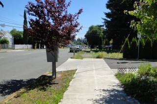 Many of the sidewalks in this part of Portland just seem to end mid-block.