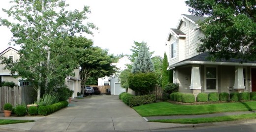 Alleys provide access to parking for housing in the lower density parts of Orenco.