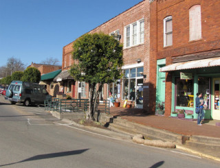 Hillsboro Street in downtown Pittsboro. Photo by Gerry Dincher, Flickr Creative Commons license.